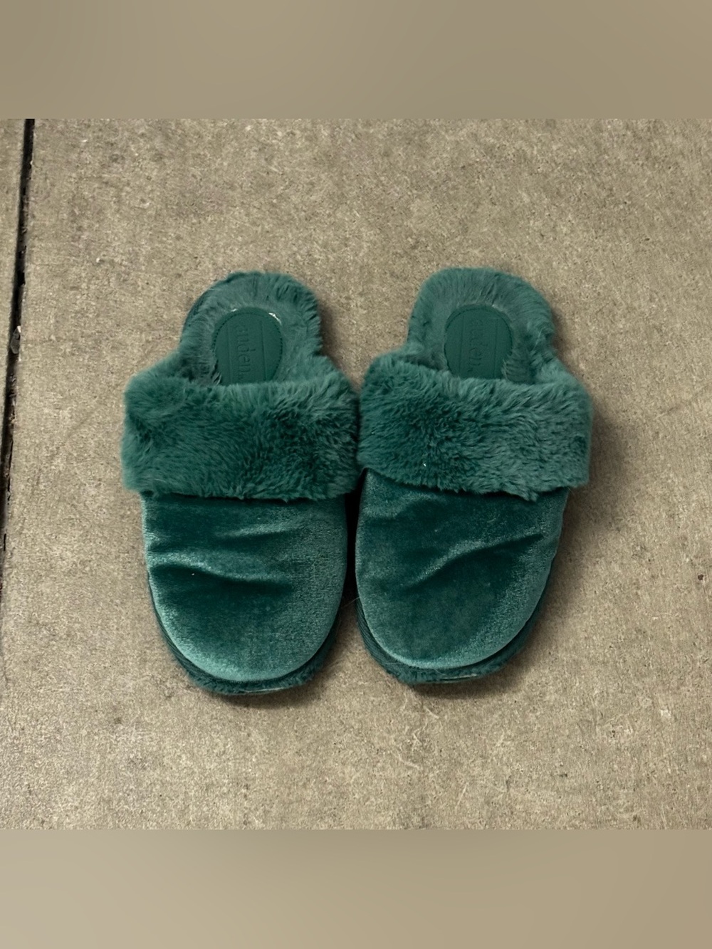 Auden Plush Open-Back Slippers in Teal Green